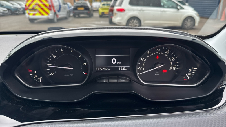 Peugeot 208 1.2 PureTech 82 Tech Edition 5dr [Start Stop] Petrol Hatchback